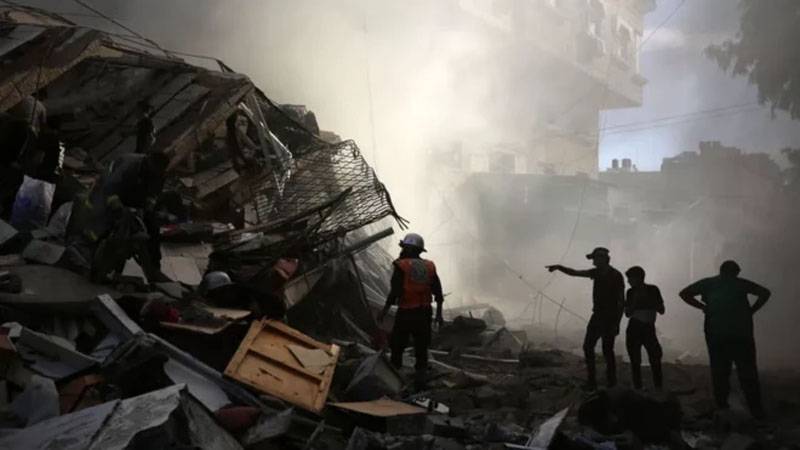 غزہ میں سحری کے وقت اسرائیل کی وحشیانہ بمباری، بچوں سمیت 71 فلسطینی شہید