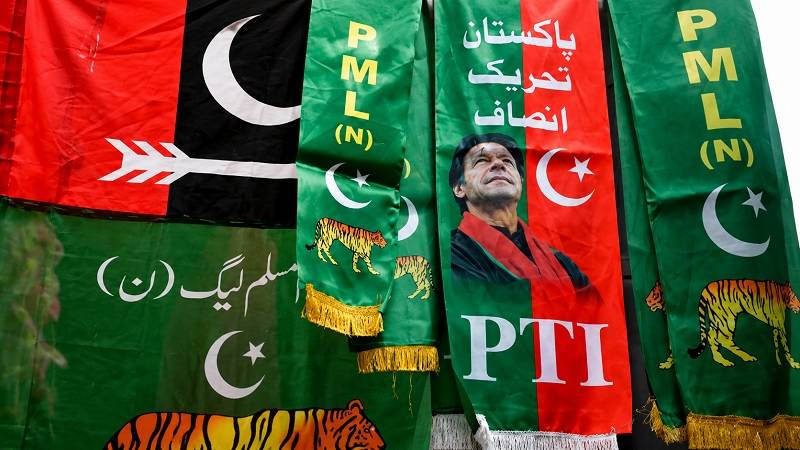 سیاسی جماعت آخر ہوتی کیا ہے؟ پاکستان کی سیاست کو سمجھنے کی کوشش