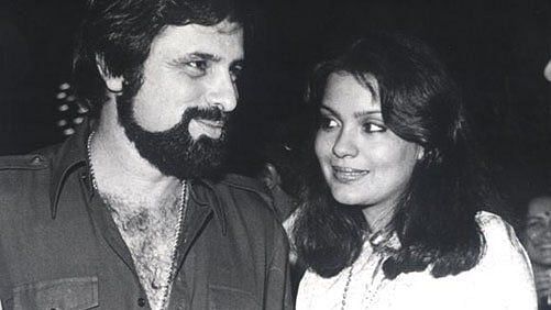 زینت امان سنجے خان کے ساتھ